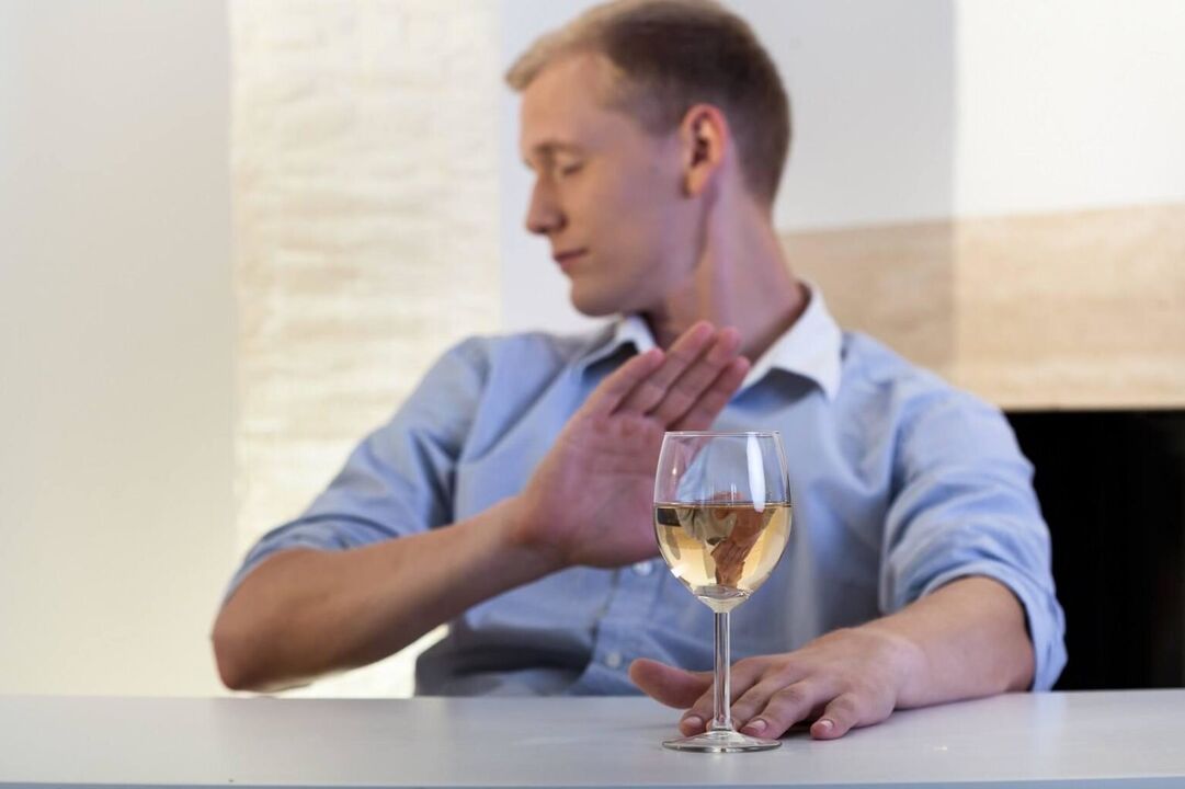 Shvativši problem, čovjek može sam prestati piti alkohol